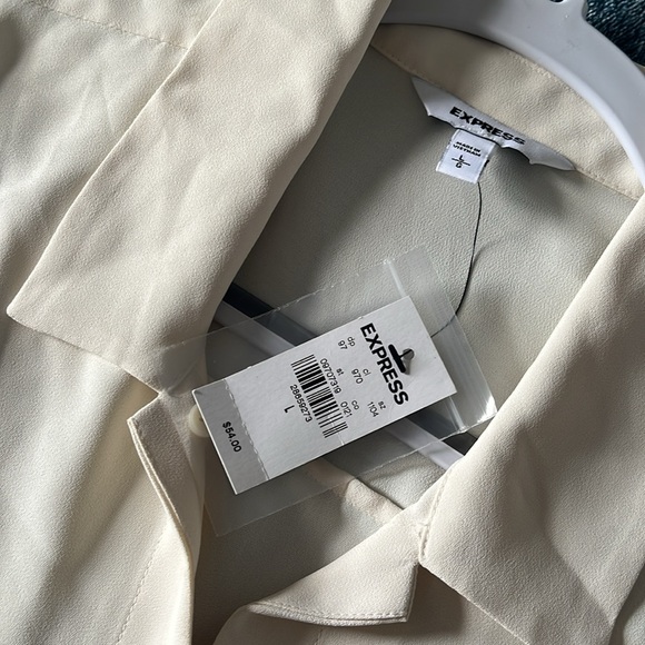 Cream Tie-Front Blouse - Picture 6 of 6